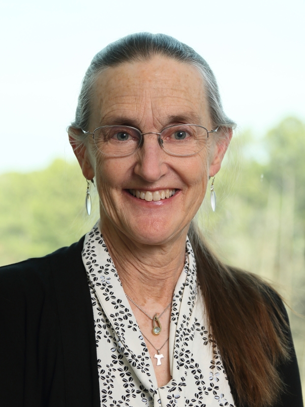 Headshot of Dr. Laura Hanson